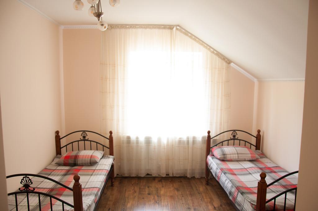 Almaty Backpackers Hostel Kamer foto